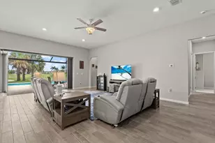 8510 Coastal Palms Gln, Parrish, FL 34219 - Photo 12
