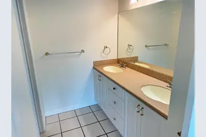 204 3rd Street W #204, Bradenton, FL 34205 - Photo 16