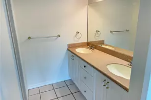 204 3rd St W, Bradenton, FL 34205 - Photo 16