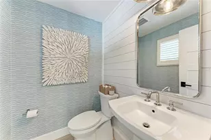 431 Island Cir, Sarasota, FL 34242 - Photo 20