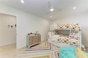 431 Island Cir, Sarasota, FL 34242 - Photo 38