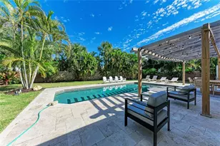 431 Island Cir, Sarasota, FL 34242 - Photo 42