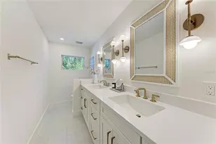 431 Island Cir, Sarasota, FL 34242 - Photo 26