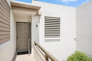 303 Springdale Dr, Bradenton, FL 34210 - Photo 2
