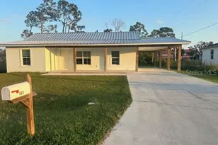 651 Chamber St NW, Port Charlotte, FL 33948 - Photo 2