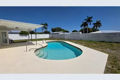 6817 11th Avenue NW, Bradenton, FL 34209 - Photo 1