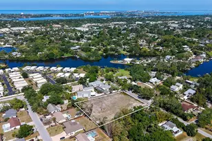 2424 Ashton Rd, Sarasota, FL 34231 - Photo 24