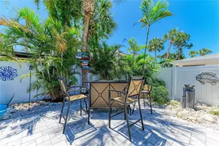 1218 Moonmist Cir, Sarasota, FL 34242 - Photo 40