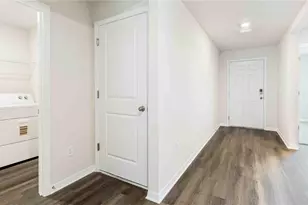 18308 Beehive Ter, Bradenton, FL 34211 - Photo 2
