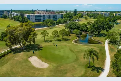 4440 Fairways Boulevard #108, Bradenton, FL 34209 - Photo 4