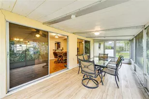5008 Medalist Rd, Sarasota, FL 34243 - Photo 12
