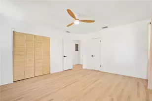 2002 Virginia Dr, Bradenton, FL 34205 - Photo 4