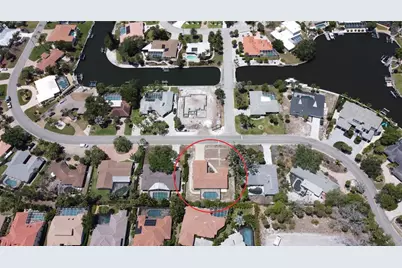 5569 Shadow Lawn Drive, Sarasota, FL 34242 - Photo 4