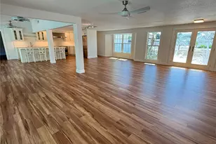 5569 Shadow Lawn Dr, Sarasota, FL 34242 - Photo 22