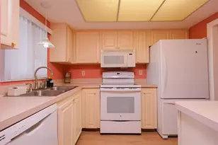 3607 Lake Bayshore Dr, Bradenton, FL 34205 - Photo 16