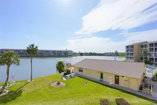 3607 Lake Bayshore Dr, Bradenton, FL 34205 - Photo 40