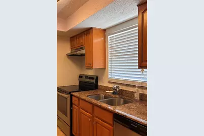 972 La Costa Circle #3, Sarasota, FL 34237 - Photo 8
