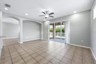 4266 67th Ave Cir E, Sarasota, FL 34243 - Photo 16