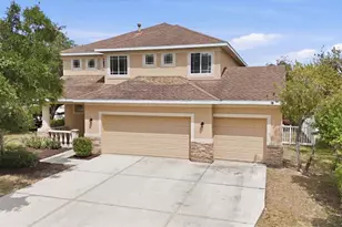 4266 67th Ave Cir E, Sarasota, FL 34243 - Photo 2