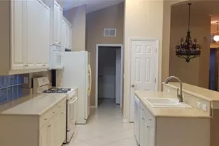 7217 Orchid Island Pl, Bradenton, FL 34202 - Photo 4