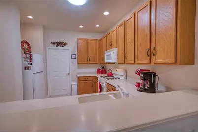 8223 Simpson Falls Court, Sarasota, FL 34243 - Photo 10