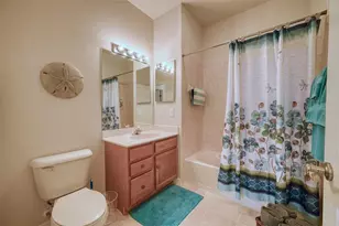 8223 Simpson Falls Ct, Sarasota, FL 34243 - Photo 18