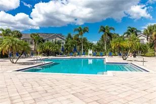 8911 Manor Loop, Lakewood Ranch, FL 34202 - Photo 2