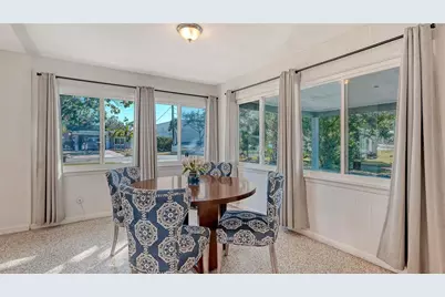 209 Briggs Court, Sarasota, FL 34237 - Photo 6