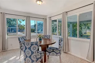 209 Briggs Ct, Sarasota, FL 34237 - Photo 6
