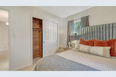 209 Briggs Court, Sarasota, FL 34237 - Photo 22