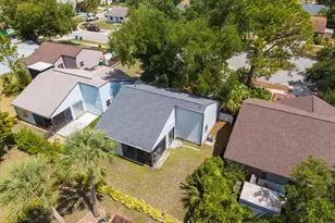 19595 Kapok Ct, Port Charlotte, FL 33952 - Photo 4