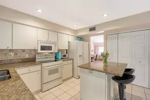 4638 Willow Wood Cir, Sarasota, FL 34241 - Photo 18