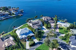 7689 Cove Terrace, Sarasota, FL 34231 - Photo 50