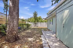 1824 Webber St, Sarasota, FL 34239 - Photo 6