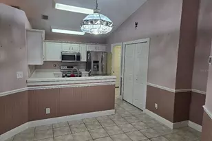 4199 Banbury Cir, Parrish, FL 34219 - Photo 8