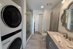 1703 N Tamiami Trl, Sarasota, FL 34234 - Photo 20