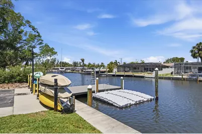 9914 Sebastian Court, Bradenton, FL 34210 - Photo 4