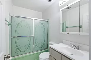 9914 Sebastian Ct, Bradenton, FL 34210 - Photo 32