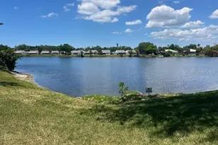 220 Lakewood Dr, Bradenton, FL 34210 - Photo 2