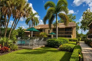 3033 Willow Green, Sarasota, FL 34235 - Photo 1
