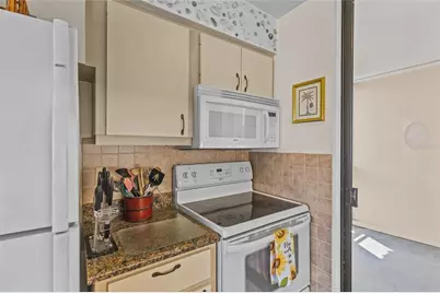 3033 Willow Green #10, Sarasota, FL 34235 - Photo 16
