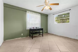 219 39th St E, Palmetto, FL 34221 - Photo 30