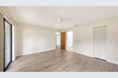 4633 Oak Hill Drive #13, Sarasota, FL 34232 - Photo 16