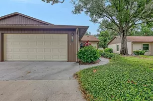 4633 Oak Hill Dr, Sarasota, FL 34232 - Photo 2