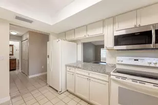 4633 Oak Hill Dr, Sarasota, FL 34232 - Photo 8