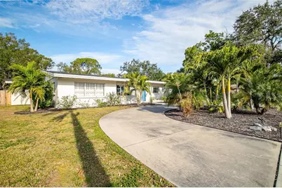703 Whitfield Avenue, Sarasota, FL 34243 - Photo 4