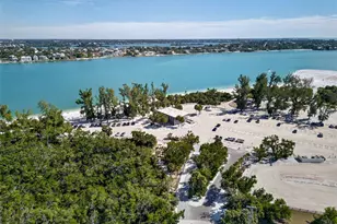 800 Benjamin Franklin Dr, Sarasota, FL 34236 - Photo 90