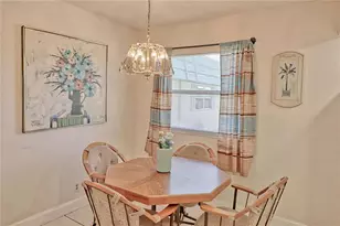 101 Cambridge Trail, Sun City Center, FL 33573 - Photo 12