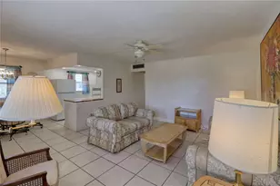 101 Cambridge Trail, Sun City Center, FL 33573 - Photo 6
