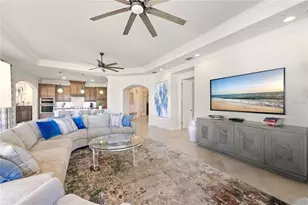 2555 Marquesa Royale Ln, Naples, FL 34109 - Photo 16